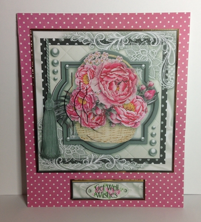 Pyramid mini kit for many occasions by Roseanna Miles