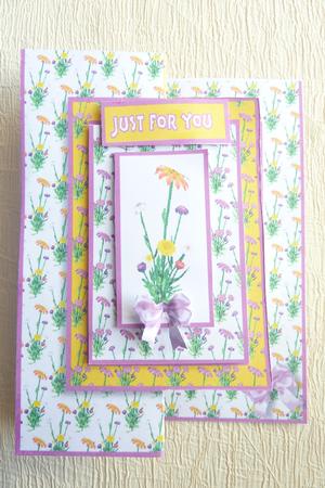 Lots of Daisies Foldback Card by Rosina Walker