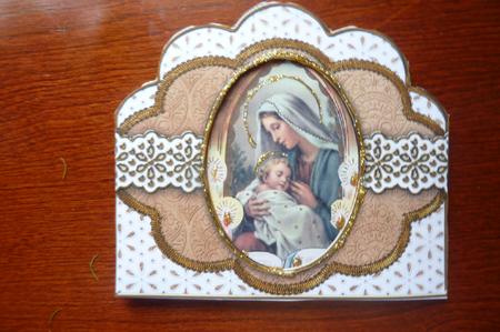 Holy Mother Natural Anglaise Scallop Card Base Frame by Rosina Walker