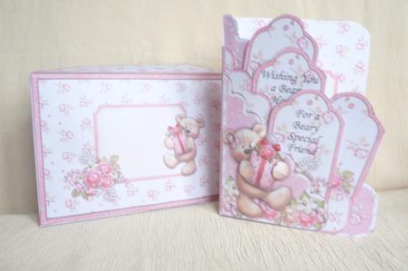 Bear & Gift Scallop Pocket Card Kit by Rosina Walker