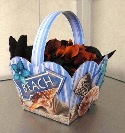 Treat Basket - Holiday Memories by Ruth Taylor