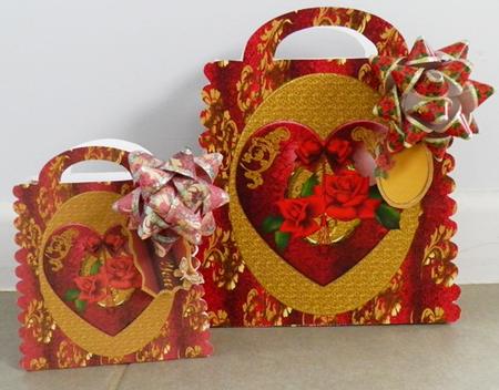 Hearts & Roses Gift Bags & Bow Red Set by Ruth Taylor
