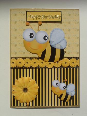 Bizzy Bee Topper Decoupage by Ruth Walters