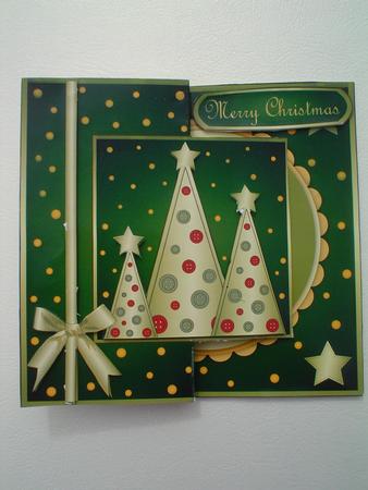Button Christmas Trees Fold Back Green by Ruth Walters