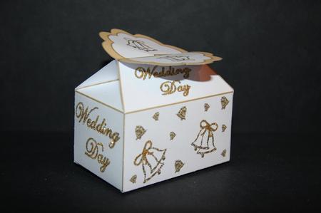 Wedding Favour Box by Samantha Kallenbach