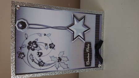3D Christmas Star Embellishment in Black and Silver by Samantha  Manterfield 