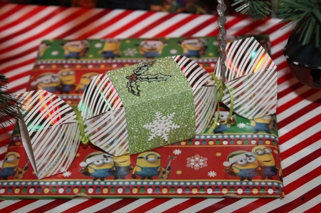 175 Christmas Cracker Box  HAND and MACHINE Formats by samantha newton