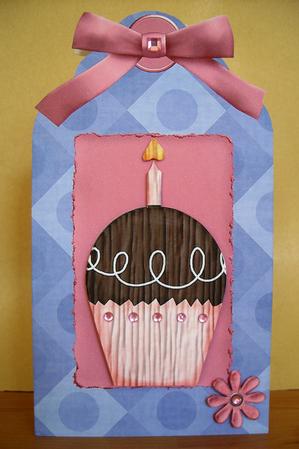 Cupcake Tag with Flower by Sarah Coulson