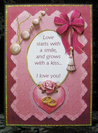 A Smile & a Kiss Card Topper by Sarah Lake
