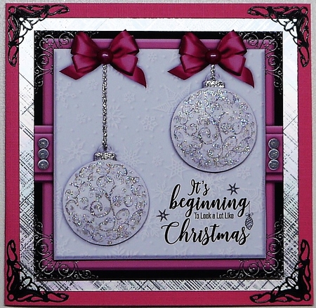 Flourish Bauble Bumper Card Kit by Selina Dittmann