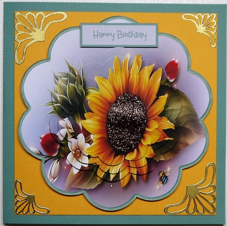 Sunflower scallop shaped 6x6 by Selina Dittmann