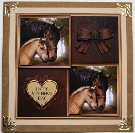 Horse and foal mini kit by Selina Dittmann