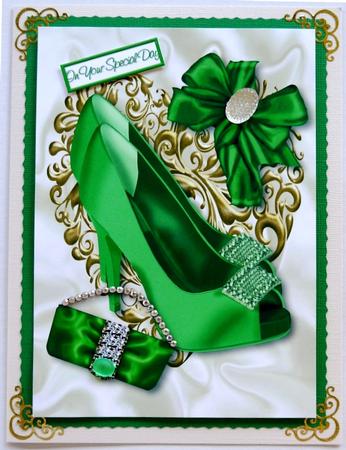 Green with Envy! Diamond Shoe with Bow A4 by Selina Dittmann
