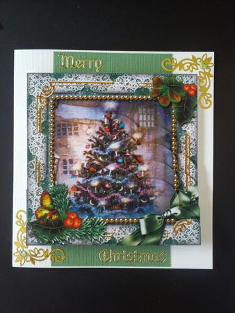 How Tree Looks Holly One Edge Scallop Bottom Stacker by Selina Dittmann