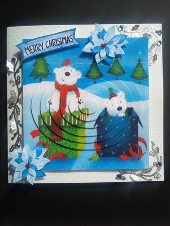 Little Polar Bears with Presents, Oval Pyramids by Selina Dittmann