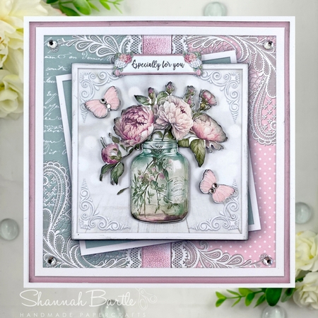 The floral Jar KIT-ONE  by Shannah Bartle