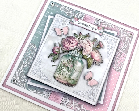 The floral Jar KIT-ONE  by Shannah Bartle