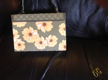 3D Butterflies & Flowers Handbag Treat or Favour Box Kit by Sheila Pickering