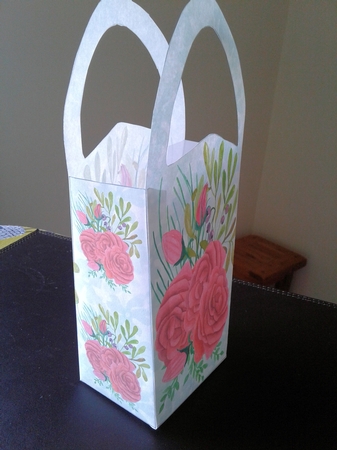 LARGE ROUND TOP GIFT BAG - PINK ROSES by Craft Box