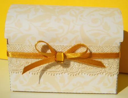 Gift Box Casket - Iris Gold by S.Elisabet Osborn Wright