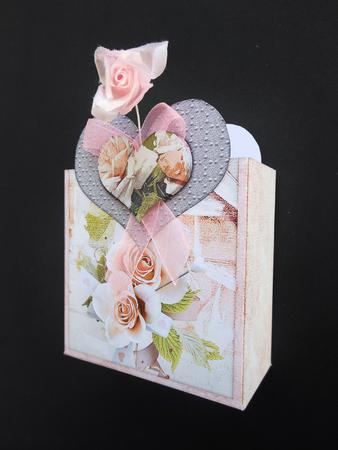 Heartshape Giftbox 104 by S.Elisabet Osborn Wright