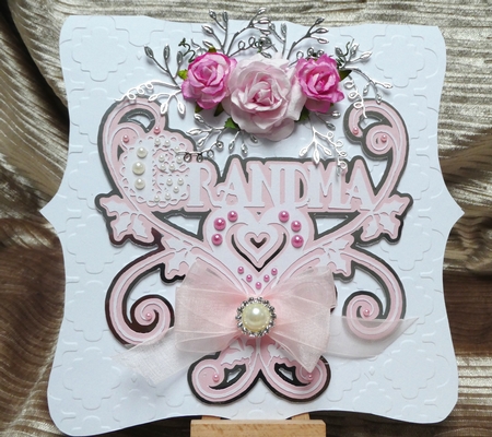 Swirly Scalloped Grandma Topper by Sheree Mccarthy
