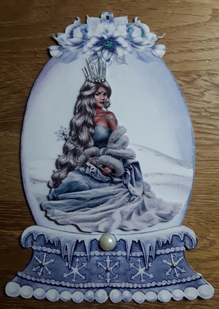 Snow Globe 1 - Shaped card Mini Kit by Shirley Taylor