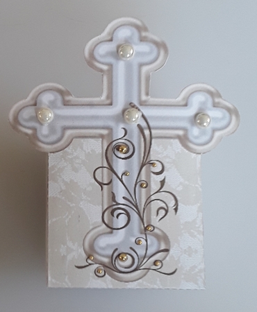 EASTER, BAPTISM, WEDDING, BRIDAL, CHRISTENING, FAVOR TREAT GIFT BOX by Shirley Taylor