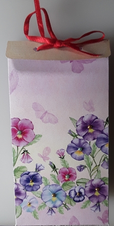 Pansy pinch bag 3 by Shirley Taylor