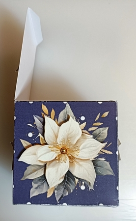 2.5 inch White Poinsettias Box by Shirley Taylor