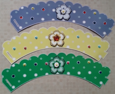 Dotty Fun Cupcake Wrapper Party Set by Shirley Taylor