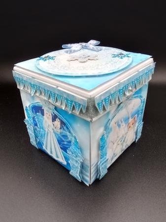 Freezeland Exploding Box Surprise Kit by Stephanie Bardelli