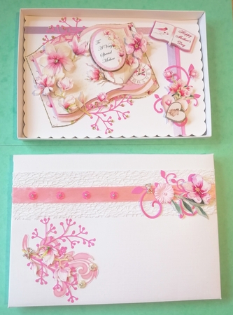 Magnolia Songbird - Open Book Easel Card & Box Kit. by Stephanie Bardelli