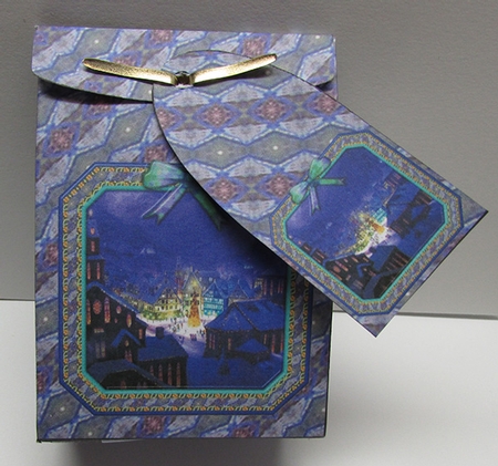 JJ BLUE CHRISTMAS 3 PINCH BAG AND TAG. by Sue Rice