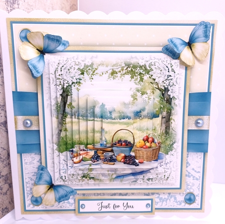 A Summer Picnic Bumper Set by Susan Garrett