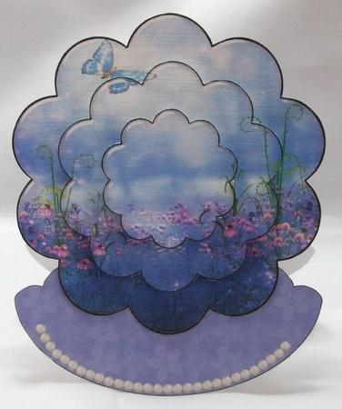 Romantic Pyramid Wobble Card by Susan James