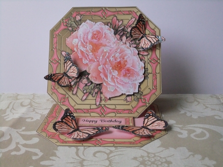3D Easel Card Mini Kit - Butterfly & Flowers on Octagonal Gold Frame by Susan Lapornik