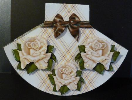 Wobble Card Yvory Roses by Susan Powell-Barton