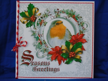 Robin In A Wreath by Susan Smith