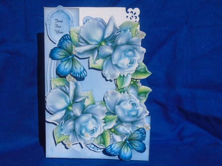 Shaped card Topper Porcelain Roses Mini Kit by Susan Smith