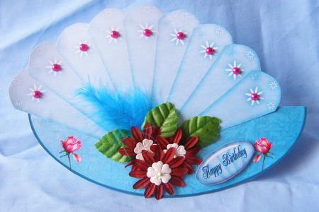 Fan with Wobble Card by Susan Smith
