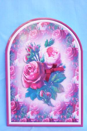Red & Pink Roses Rounded Quick Card by Susan Smith