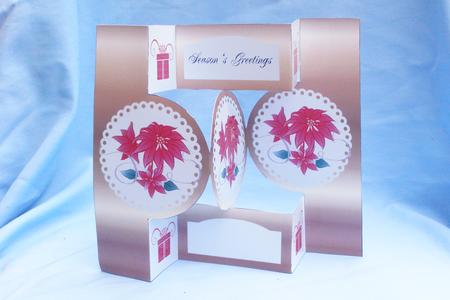 Poinsettia Circle Folded Pop Out by Susan Smith
