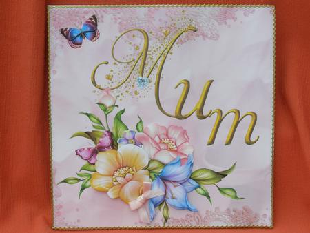 Flowers & Gems for Mum 8x8inch Step by Step by Susan Smith