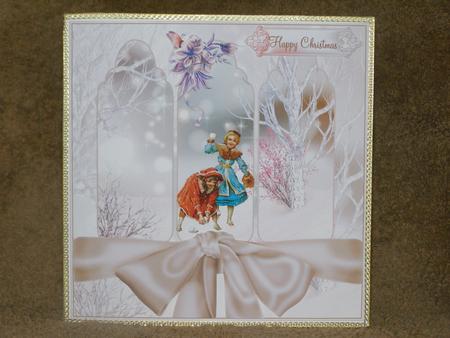Triple Arch Snowball Fun Card Topper by Susan Smith