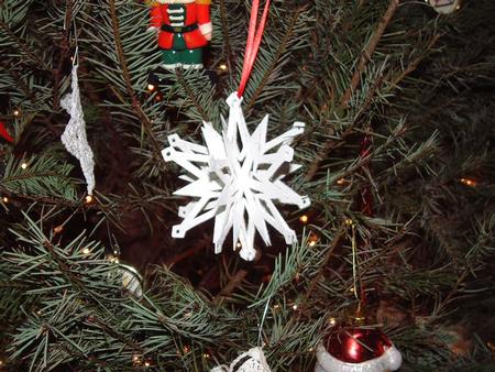 Snowflake 9 Cutting File by Susan Wellhausen