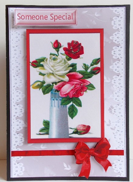 Pretty Vase of Cream/pink Roses in a Vase Card & Topper by Susan Mehlbaum