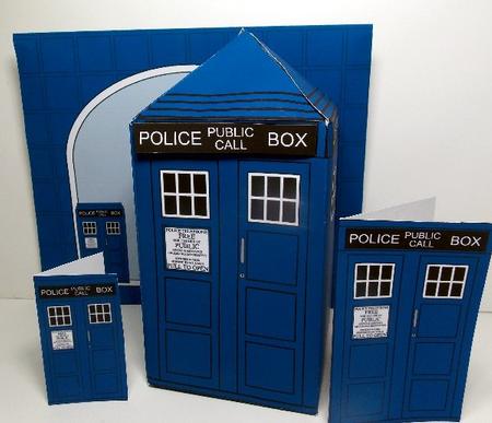 3D Police Box Rubber Band Pop Up Card by Susan Mehlbaum