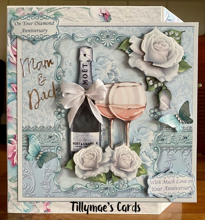 CHAMPAGNE CELEBRATIONS DIAMOND 7.8 Decoupage & Insert Kit by Suzanne Kavanagh