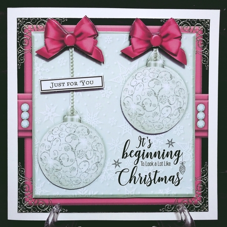 Flourish Bauble3 Mini Card Kit by Suzi Cooper